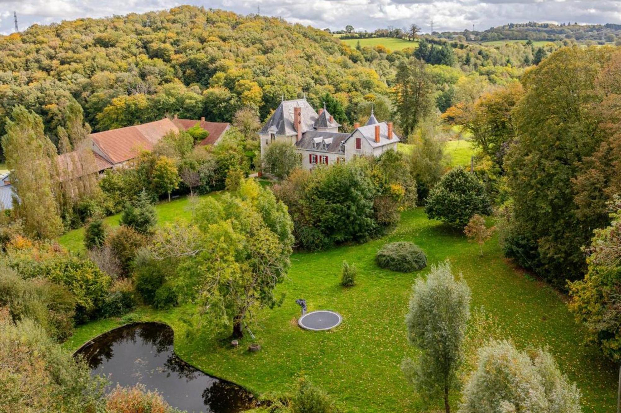 Château de la Combe La Celle  Extérieur photo